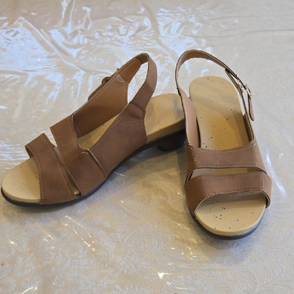 None Shoes - Comfortable Tan Slingback Sandals